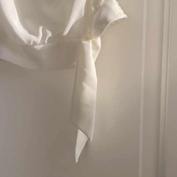 NWT Dynamite one shoulder cropped blouse - Picture 3 of 3